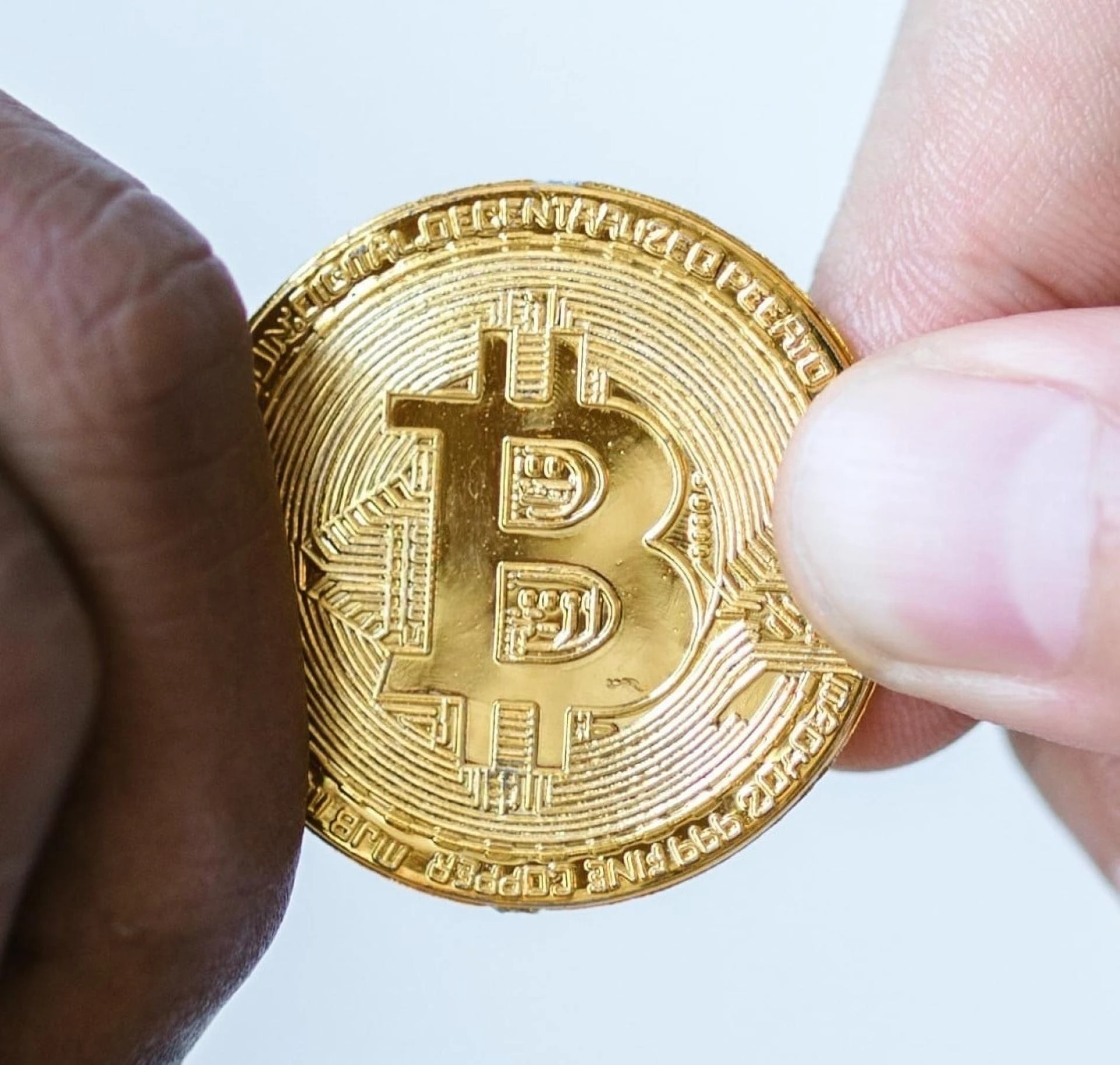 Stable Coin and Alt Coin: What's The Difference?