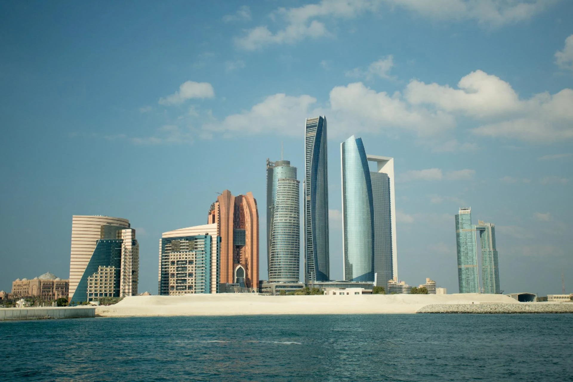 Small Guide On Process Of Setting Business in Abu Dhabi
