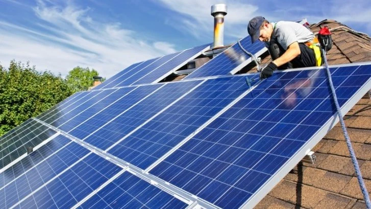 Choose Solar Electricity for Cost Effective Lightnening at Parking Lots