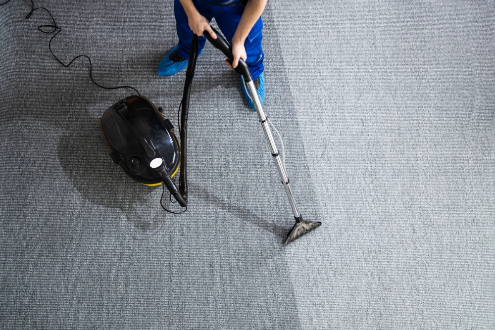 How commercial carpet and tile cleaning equipment are used for different types of cleaning