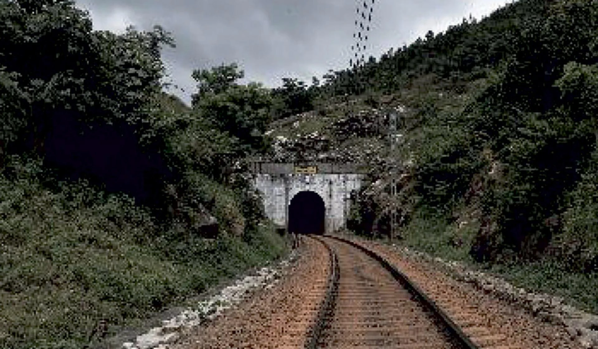 Environmental Impact of Railroad Tunnels and Retaining Walls