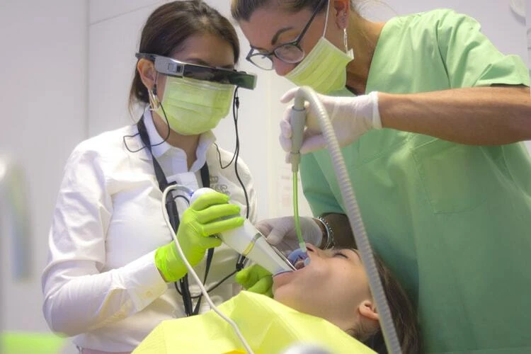 Let’s Explore the Services that Come Under Cosmetic Dentistry