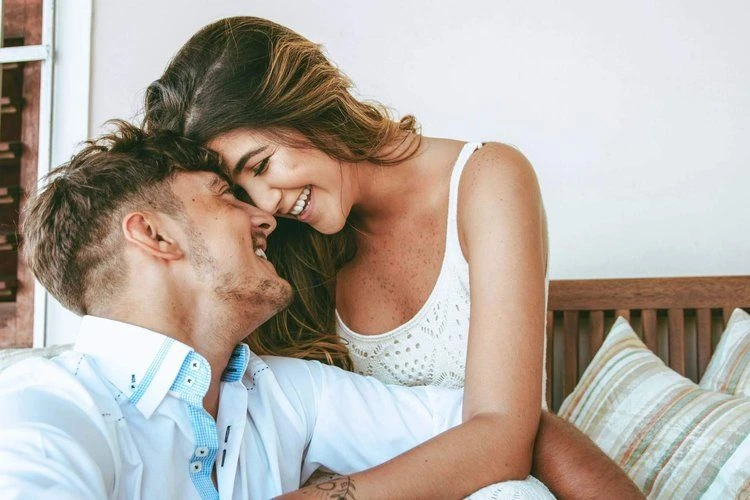 How to Create and Thrive In a Healthy Relationship with Intimacy Coaching