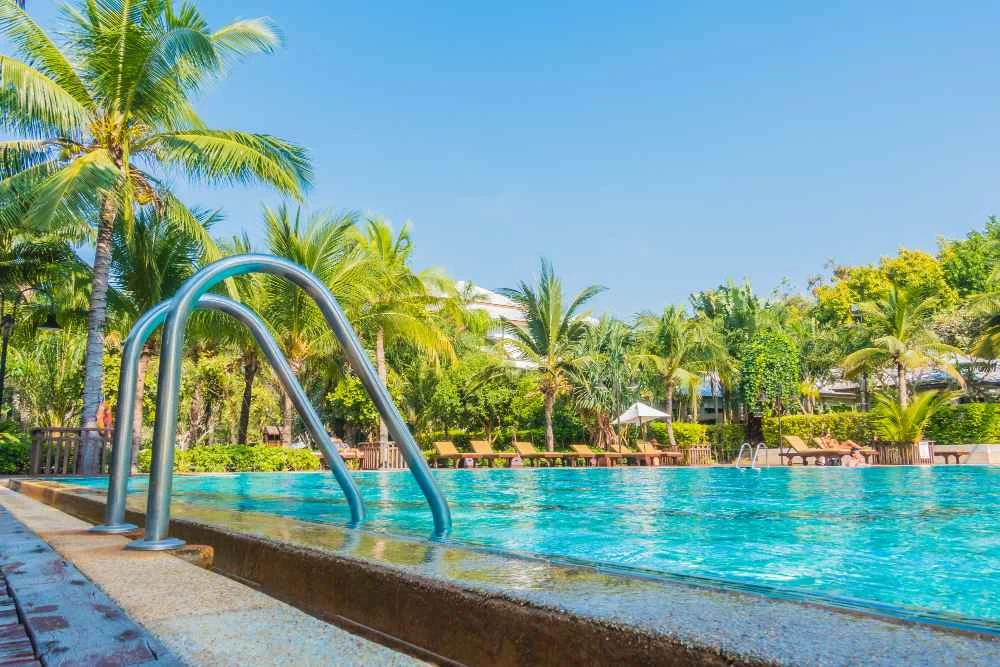 What Are Common Pitfalls to Avoid in Swimming Pool Renovation?