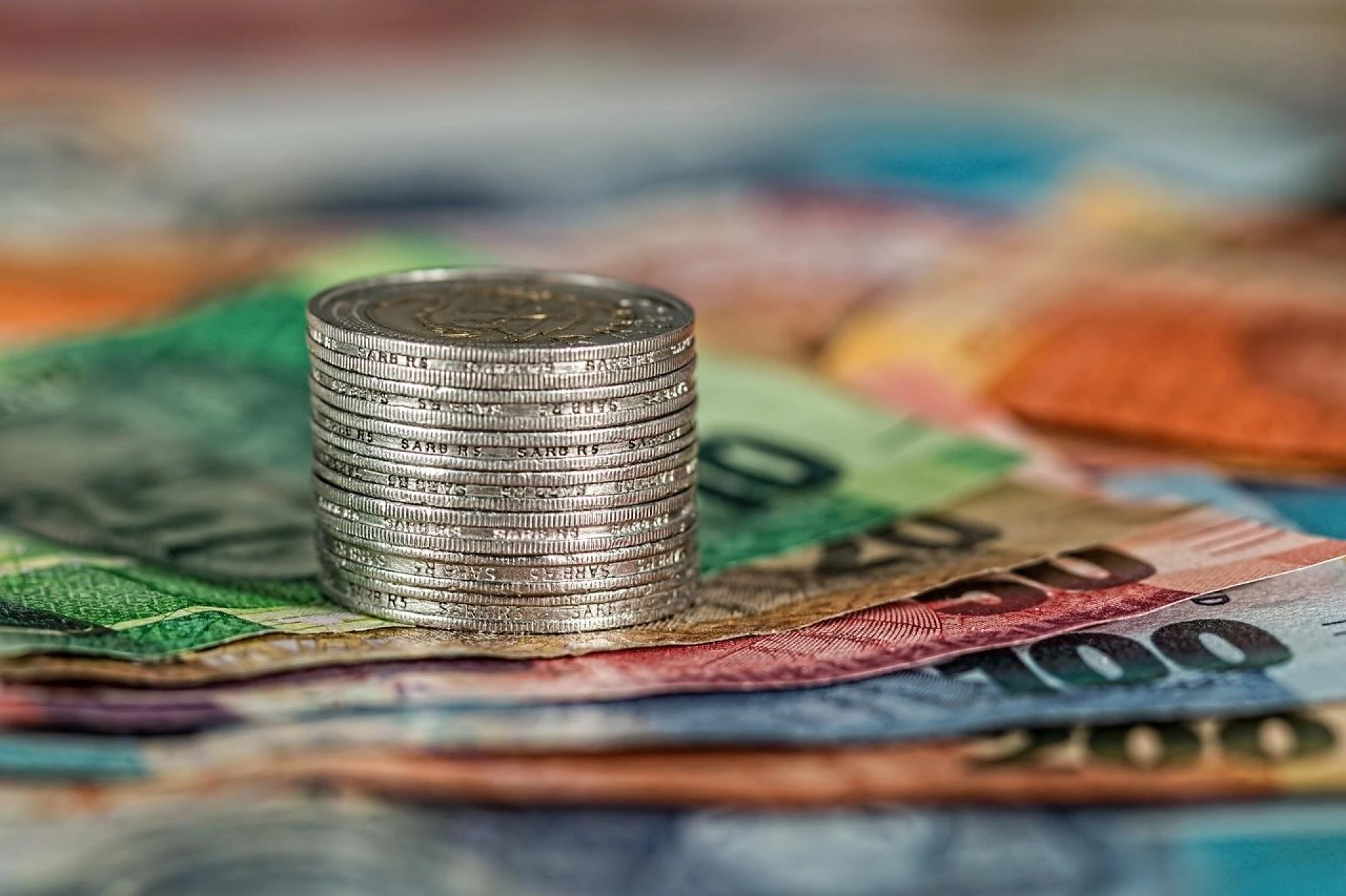 FD investment alert! Planning to put money in Fixed Deposits? Check interest earnings from Bajaj FD