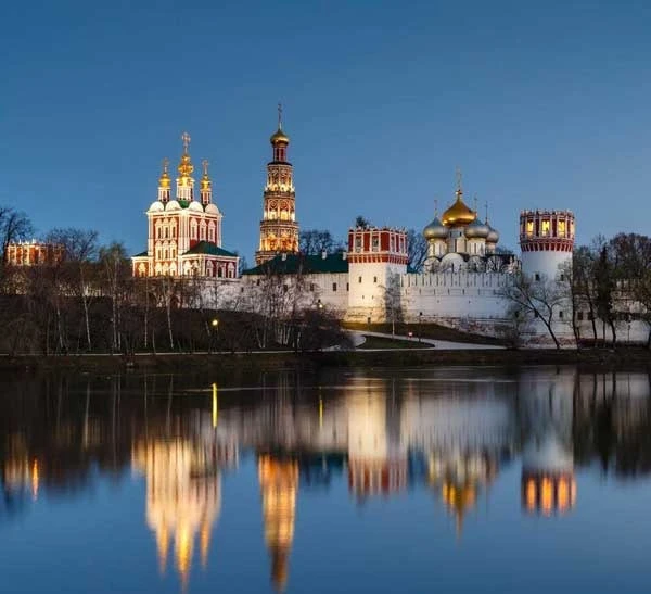 Harnessing Modern Tools: Master Russian with Language Podcasts and Software