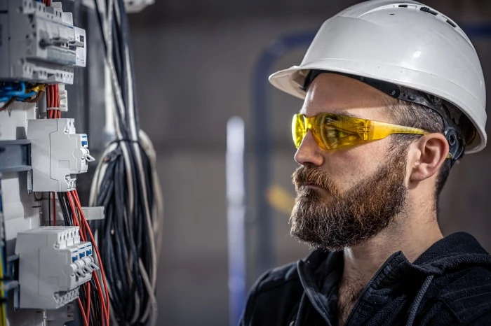 Best ways to find a licensed electrician in Toronto