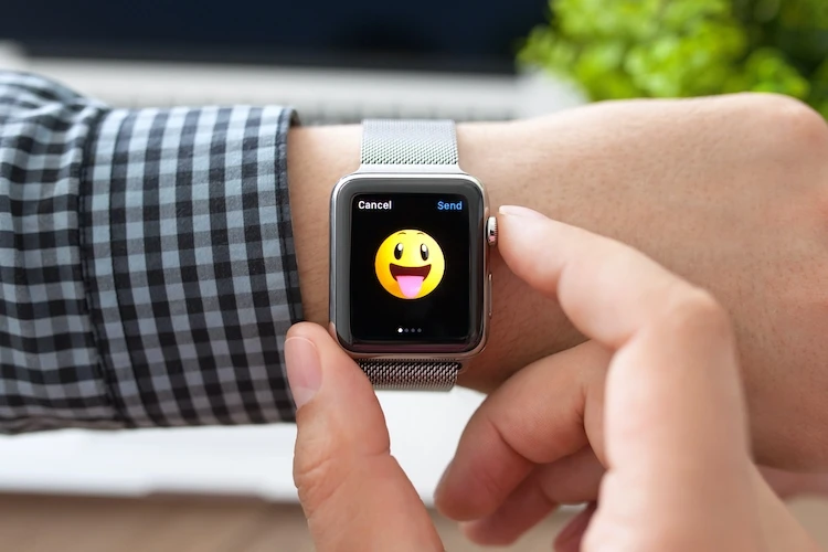 HOW TO CUSTOMIZE AN APPLE WATCH BEGINNERS GUIDE