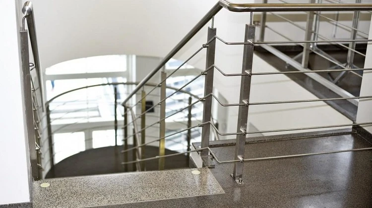Top 5 Reasons Why You Must Use Stainless Steel Railing for Your House