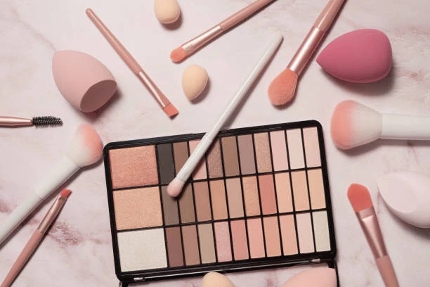 Unleash Your Creativity with Private Label Makeup Palettes