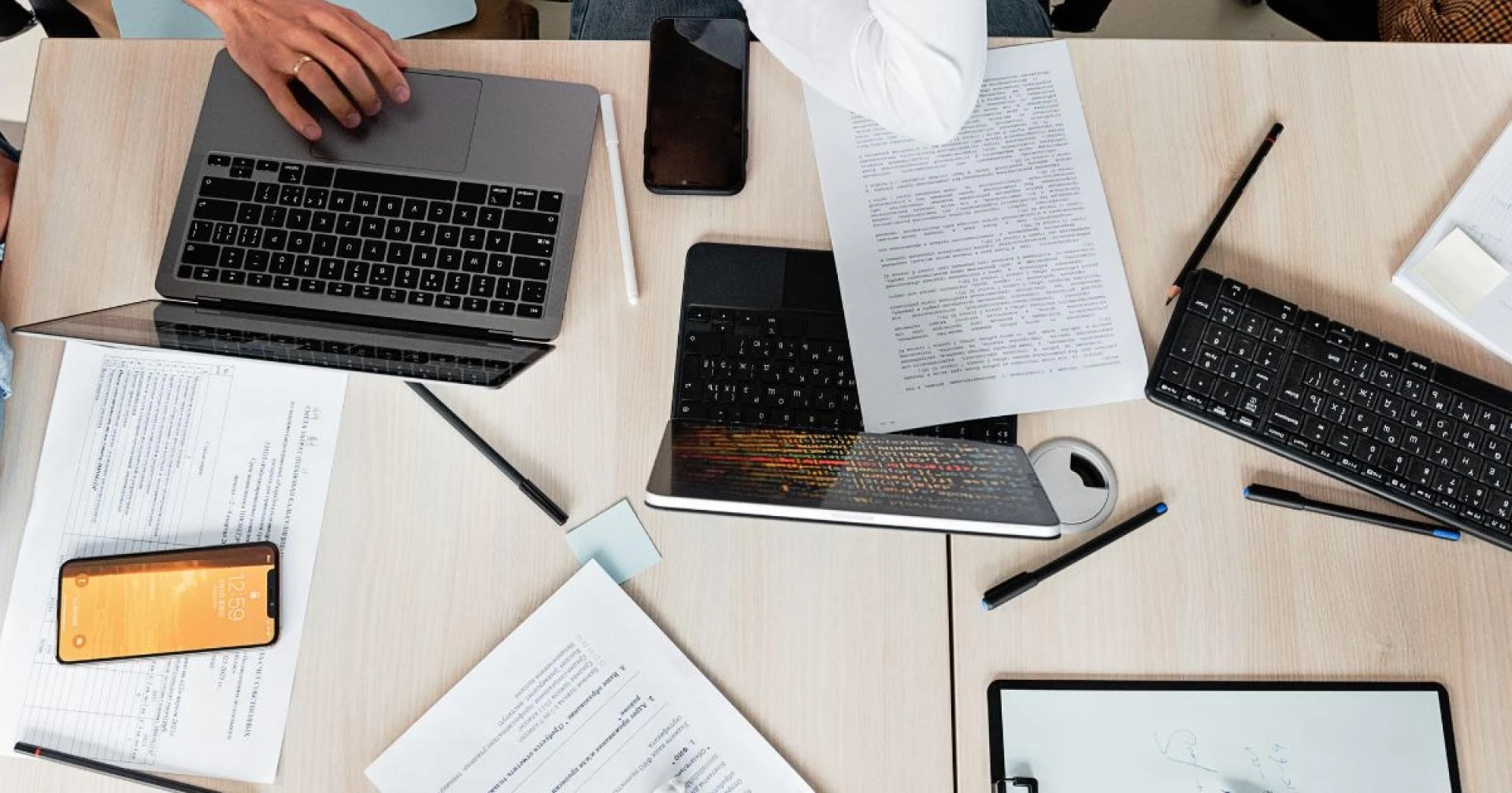 Revolutionizing Business with Smart Contract Development Services in France