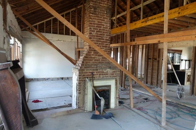 A Beginner’s Introduction to Removing Insulation in Your Attic