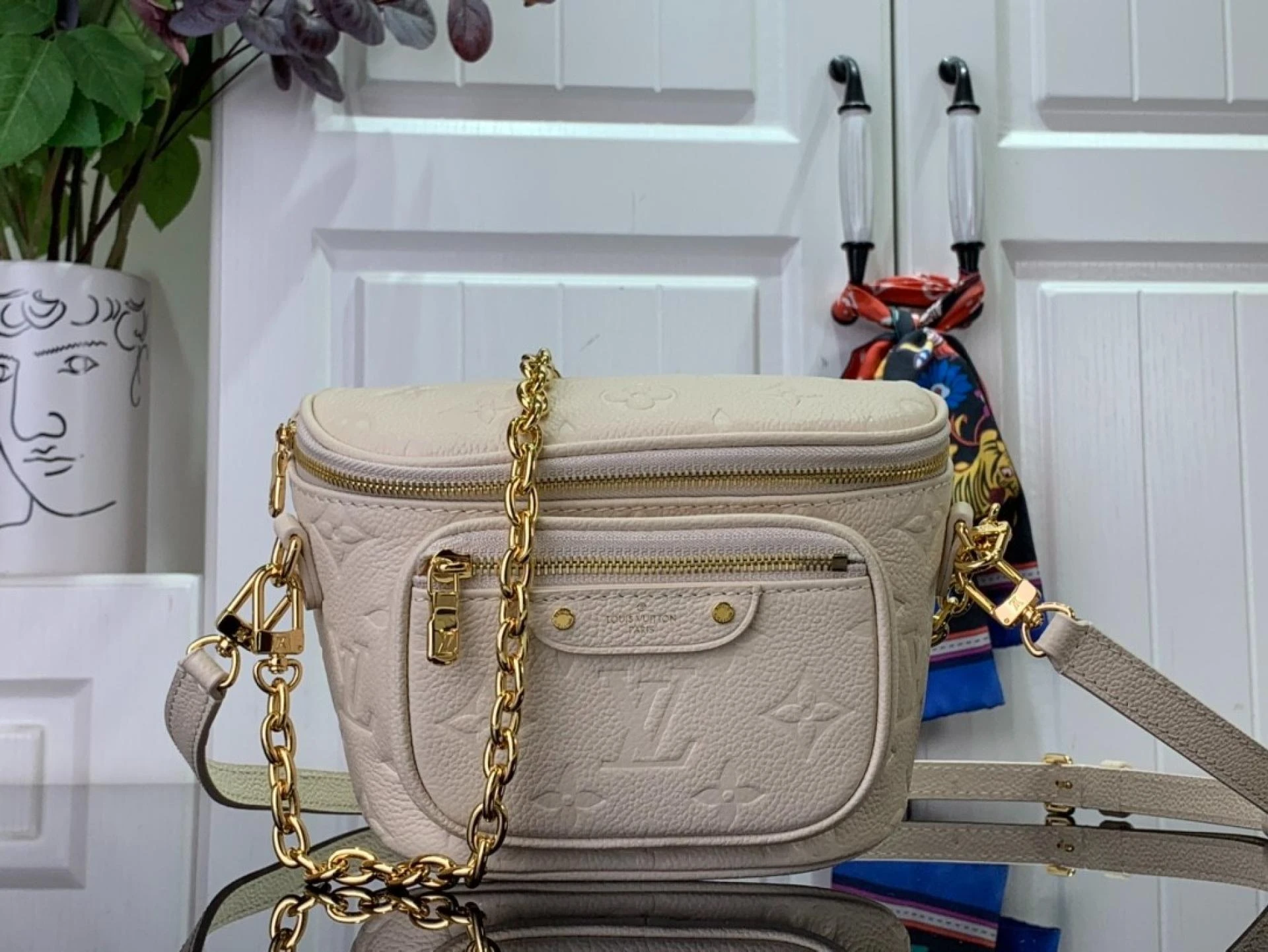The Timeless Allure of Designer Handbags: Elevating Style and Sophistication