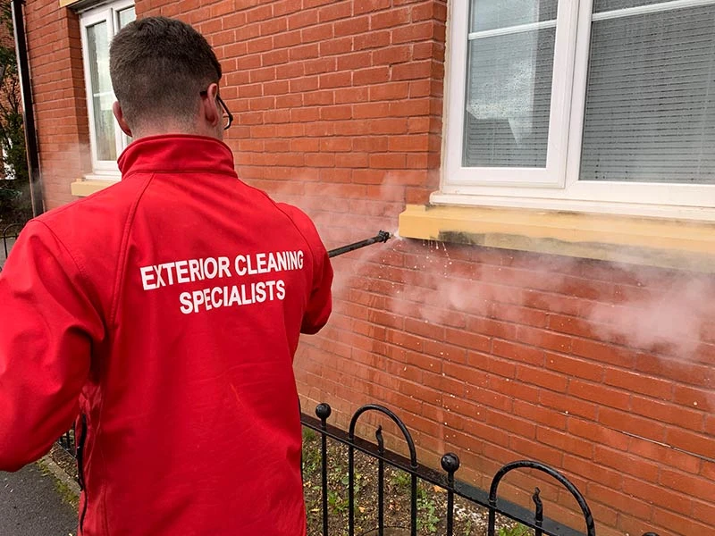 Why You Need the Best Render Cleaning in Swindon