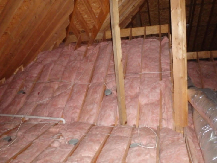 Foam vs Fiberglass – Which Insulation Type Rocks the Show
