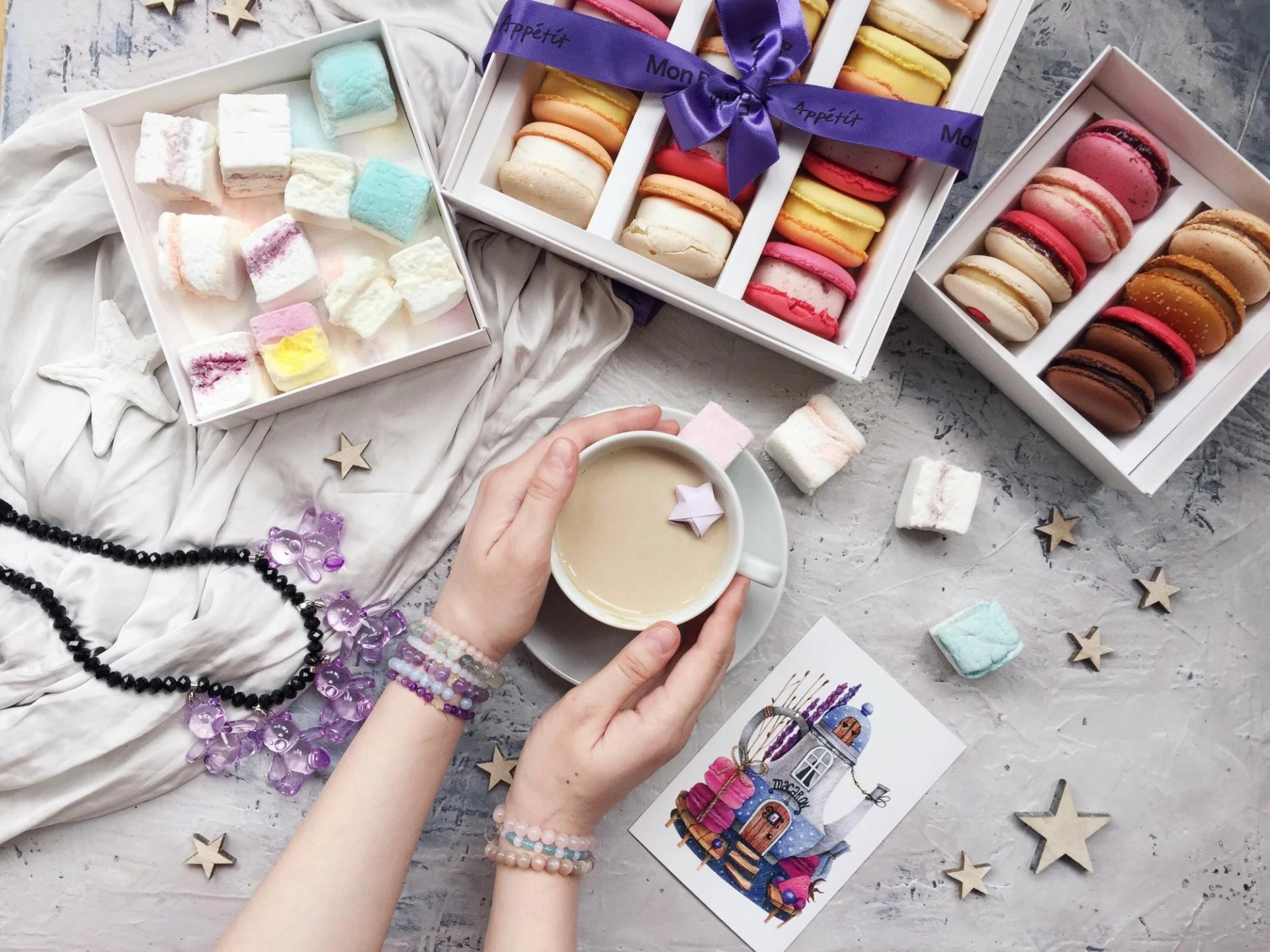 Colorful And Durable Macaron Boxes Complement Your Bakery Business