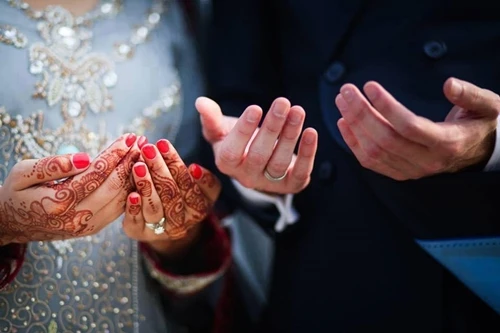 Dua To Bring Husband and Wife Closer