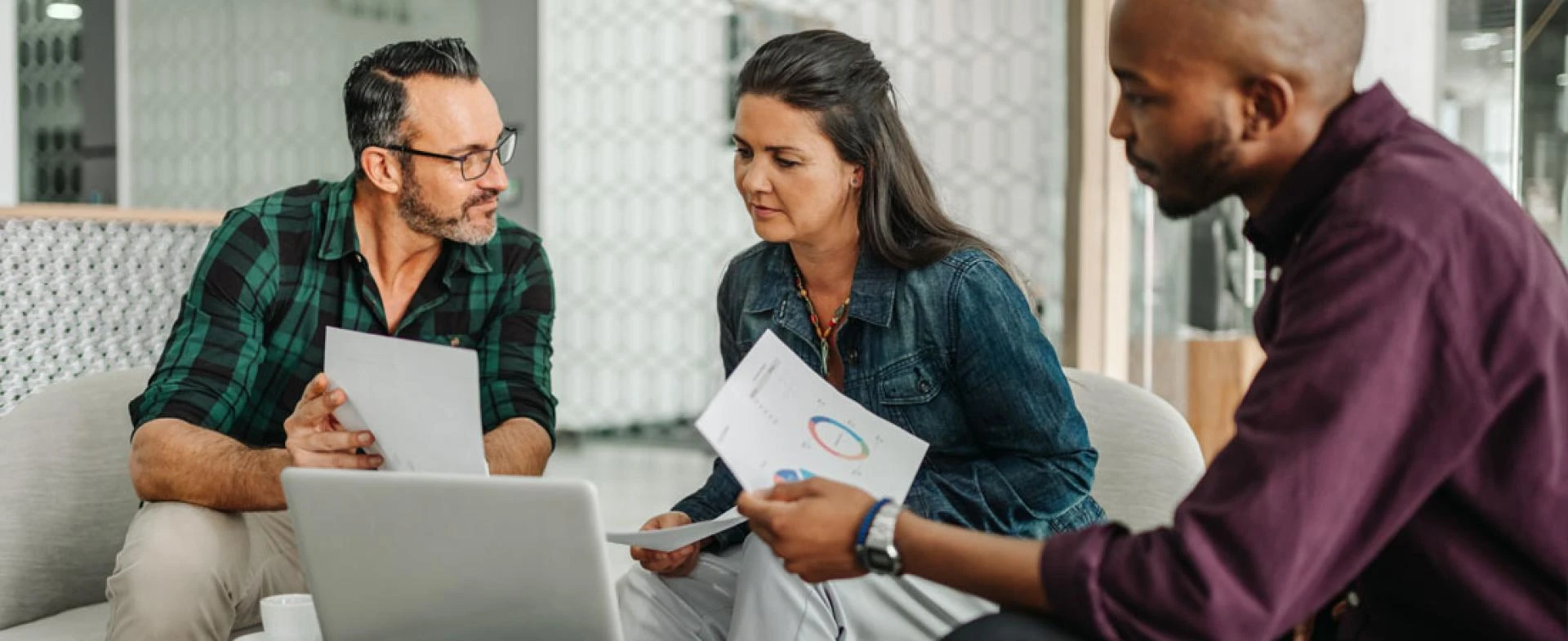 Optimizing Performance and Reliability in Microservices with Istio Service Mesh