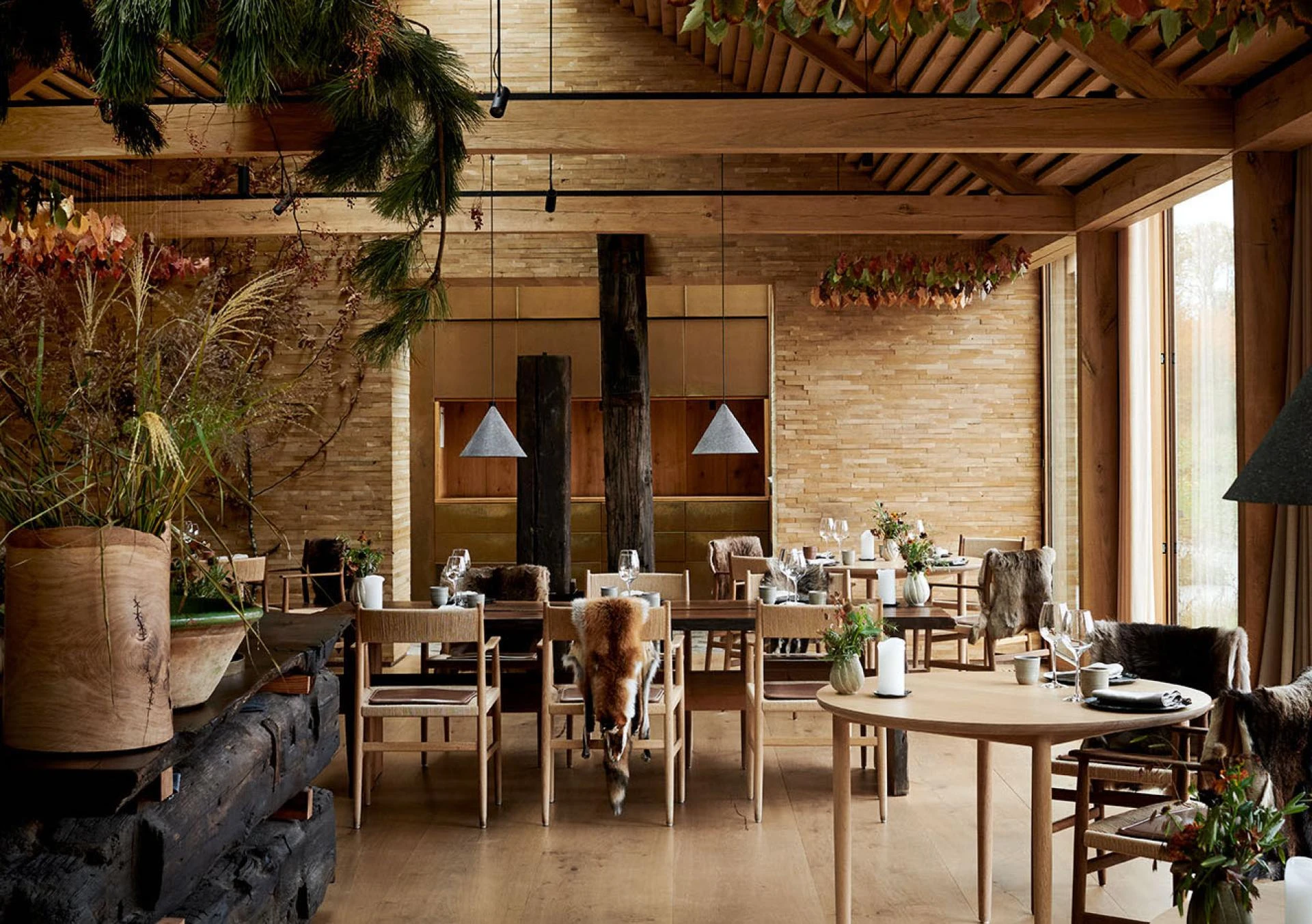 How to Choose the Best Place to Open a New Restaurant: 6 Methods