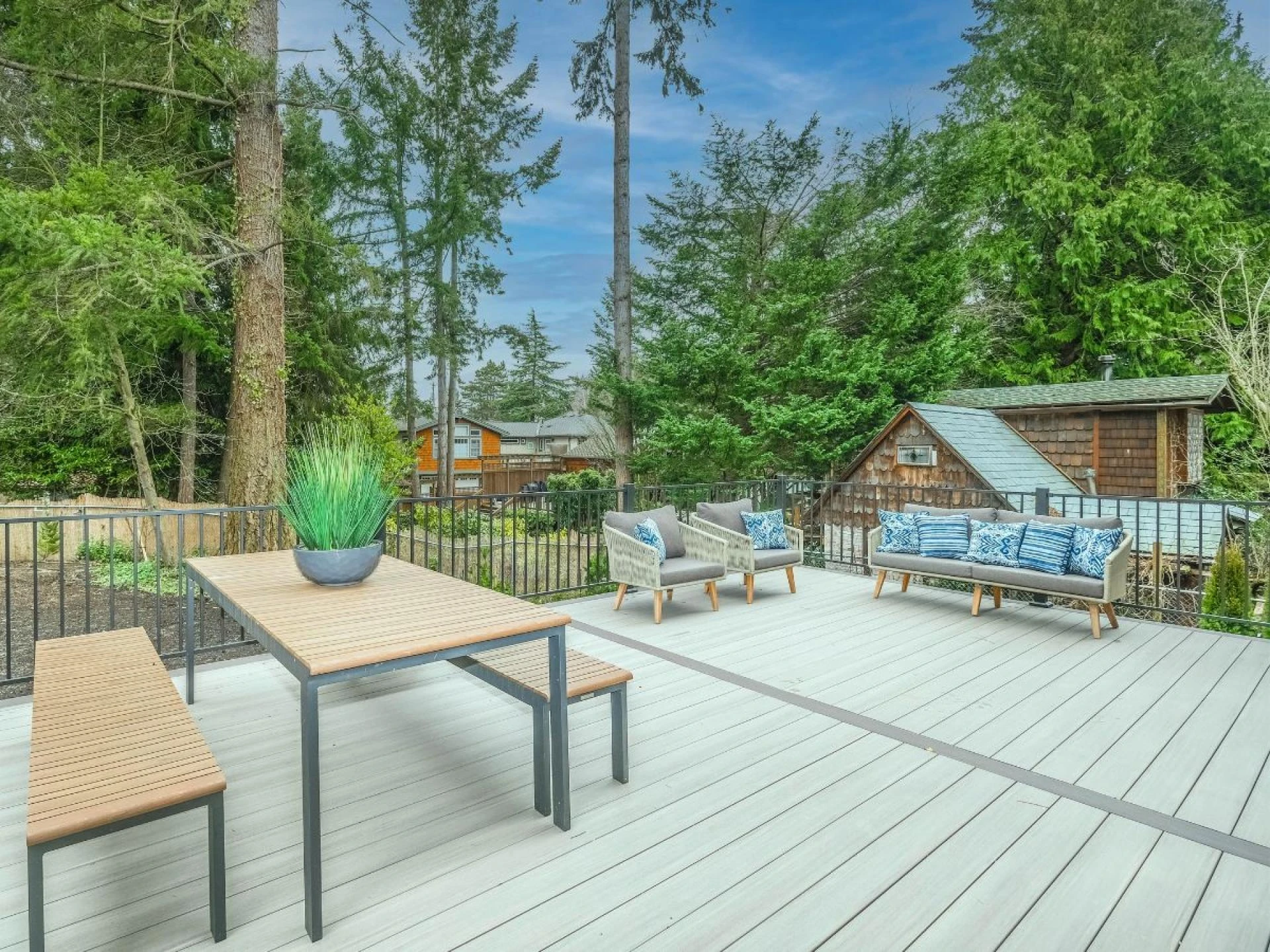 Deck Builder Seattle: Preserving The Beauty Of Your Deck
