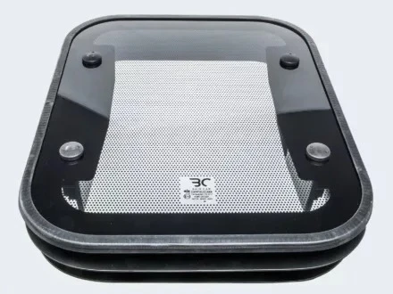 Discutons de 4 meilleurs conseils pour choisir une lucarne pour une camionnette aménagée