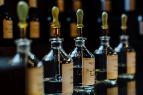 The Art of Finding Your Signature Fragrance: Discover a Scent that Reflects Your Unique Personality