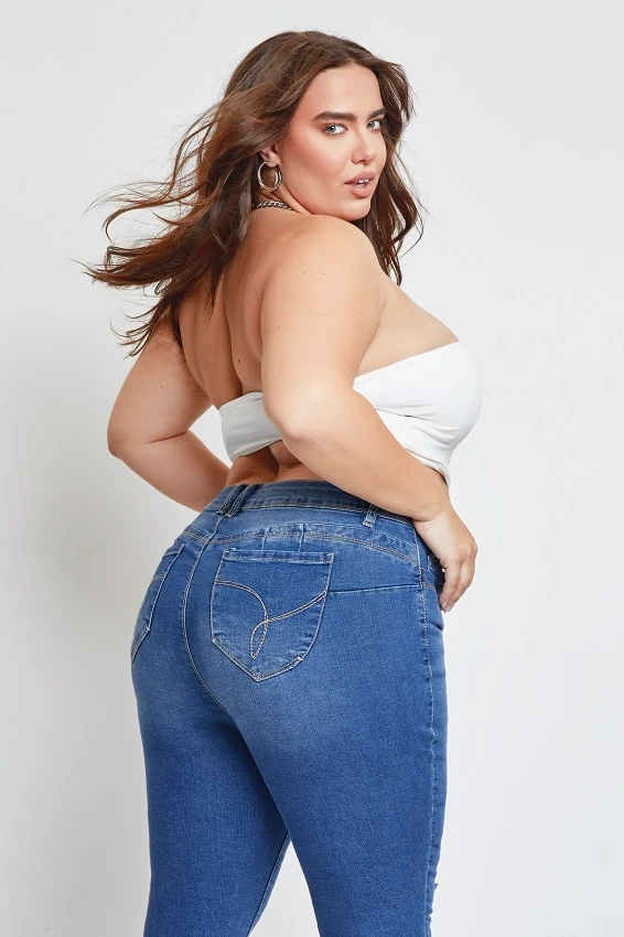 4 Styling Tips for Jeans This Summer