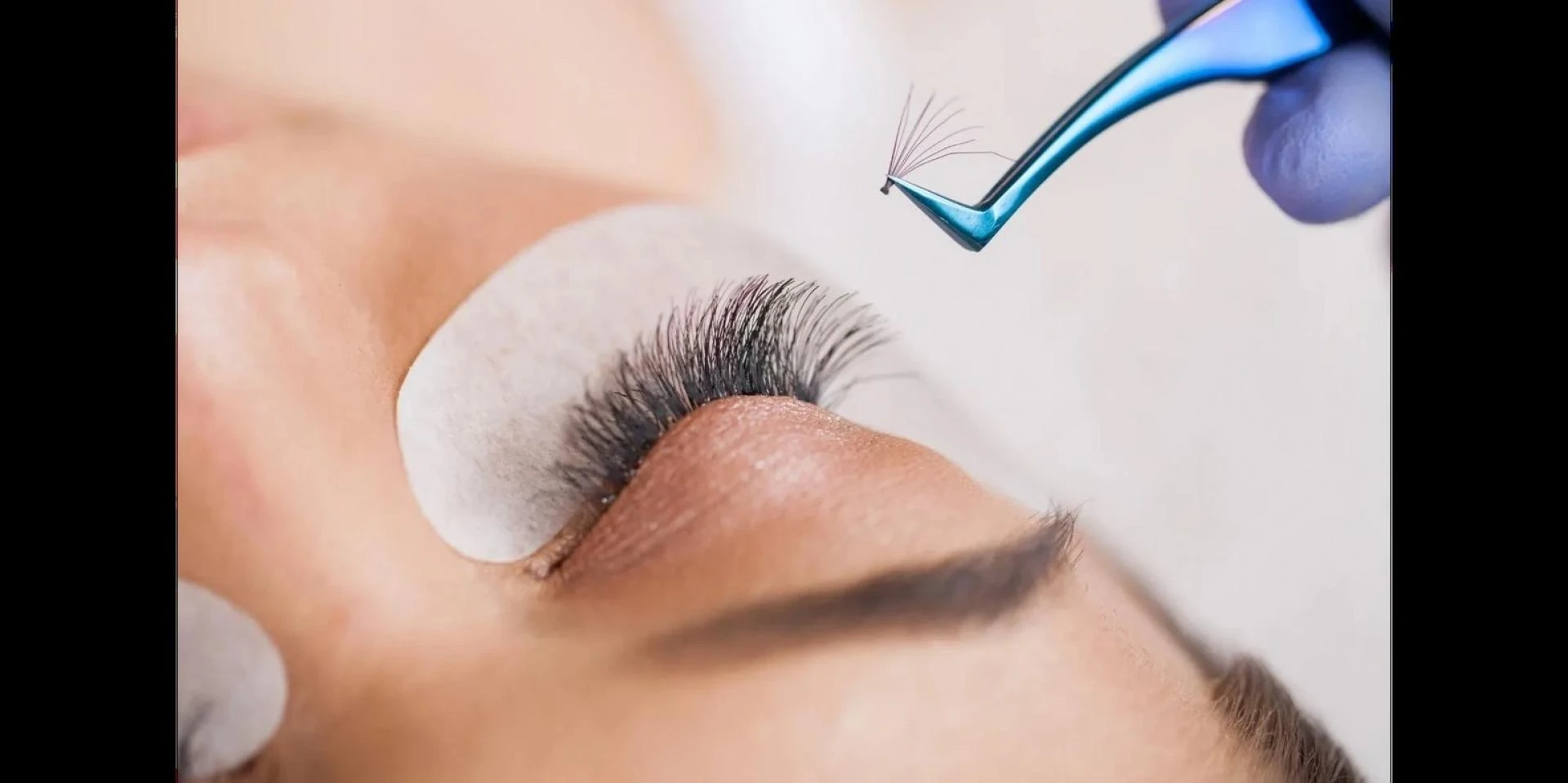 Discover the Magic of Eyebrow Enhancements and Eyelash Extensions