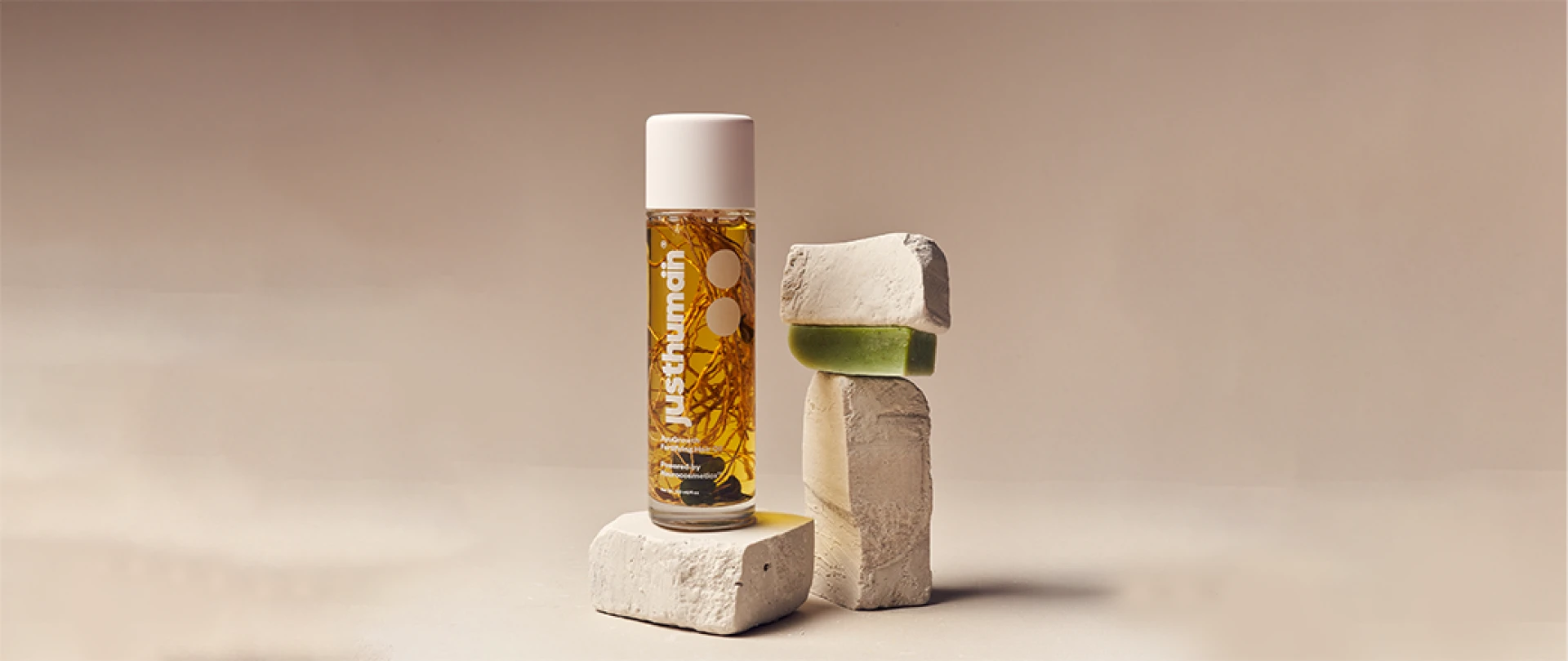 Essential Tips for Using Hair Oils to Promote Stronger, Longer Hair