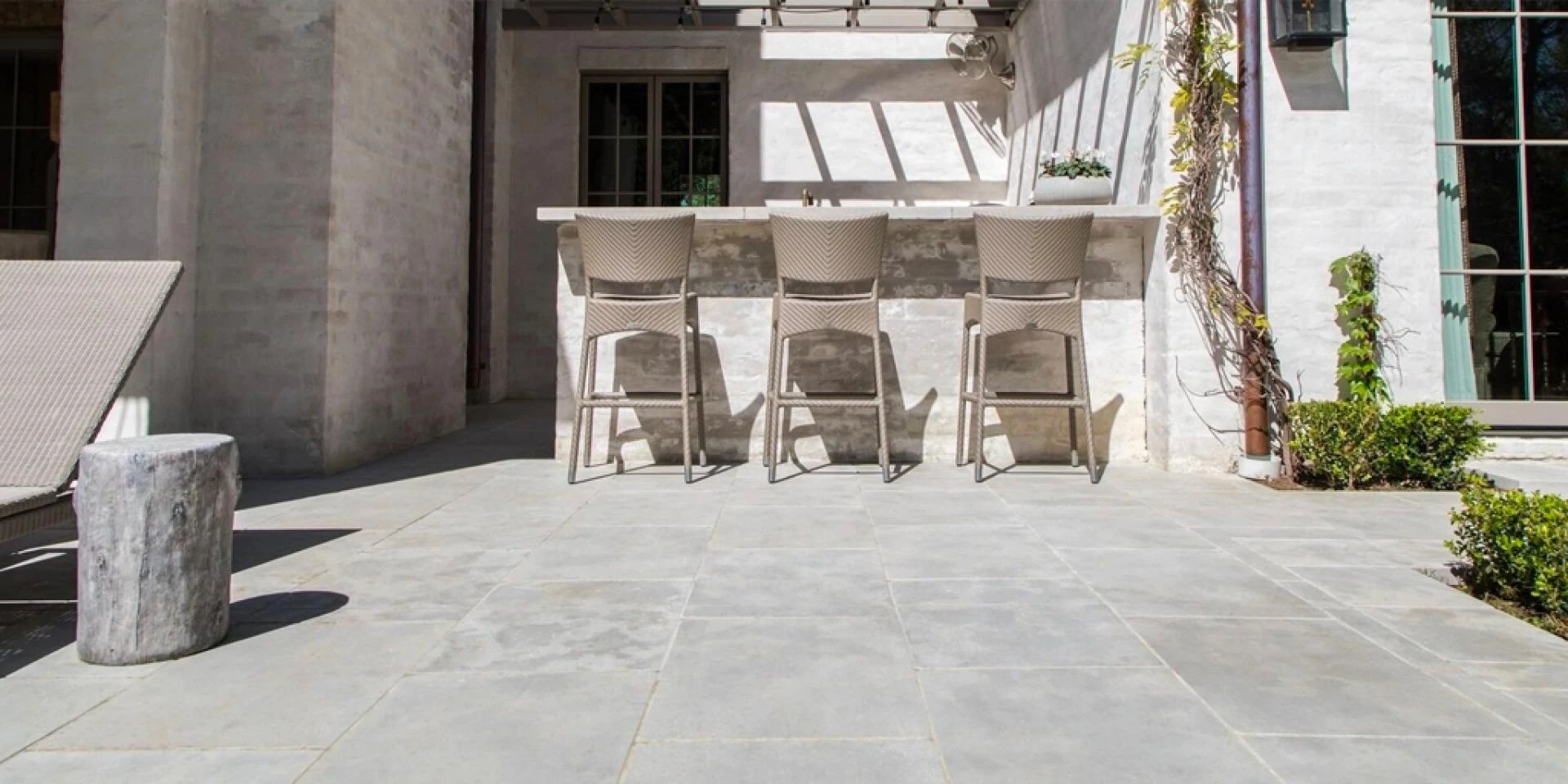 Comparing Concrete and Natural Stone Pavers