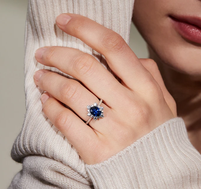 How to Select the Perfect Gemstone Engagement Ring