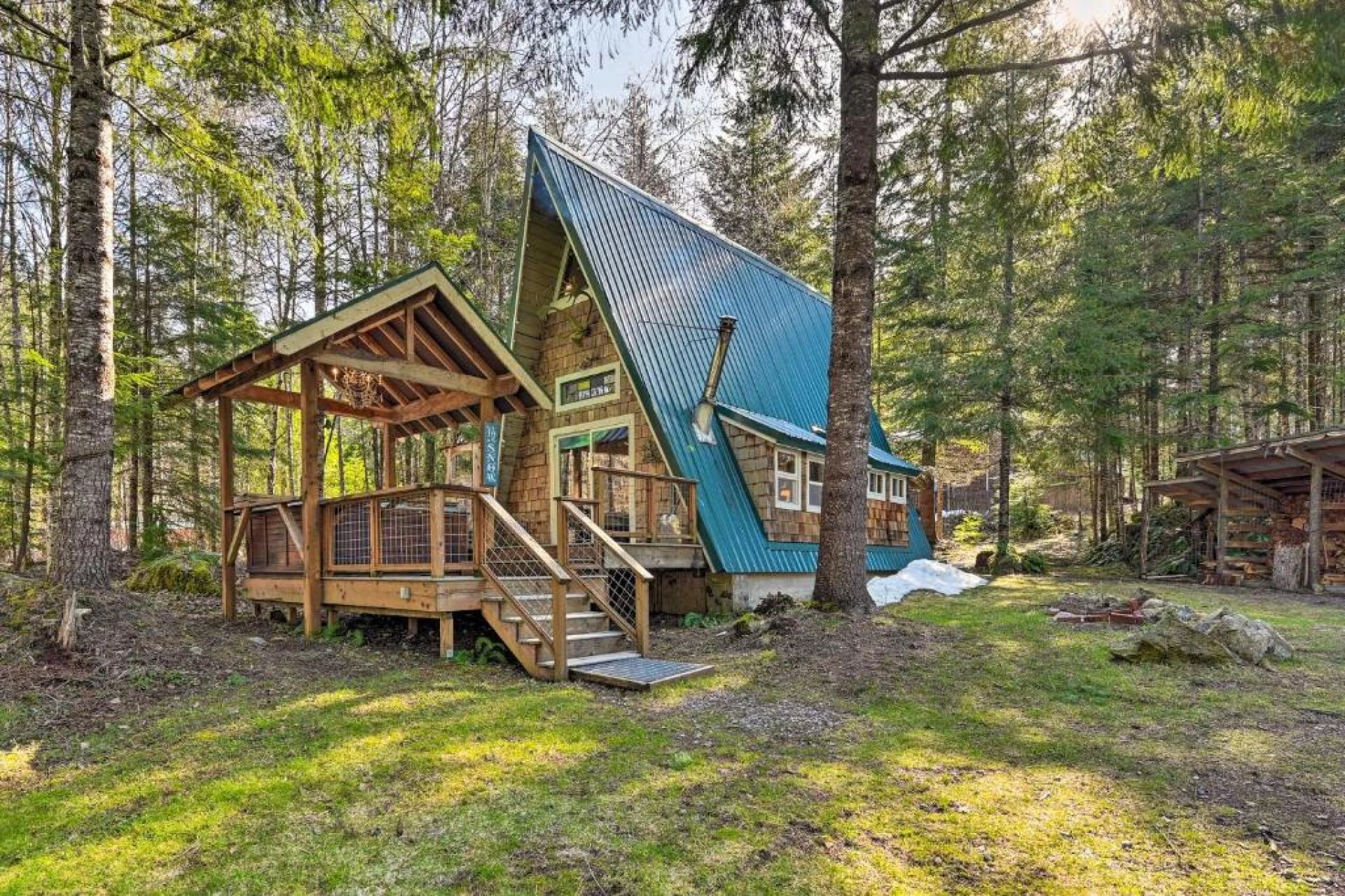 Your Ultimate Retreat: Explore the Beauty of Nature at Hatfield Mccoy Cabins!