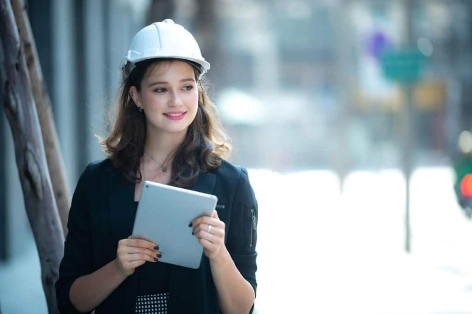 Perks of Building Contractors in Edgware for Construction Projects