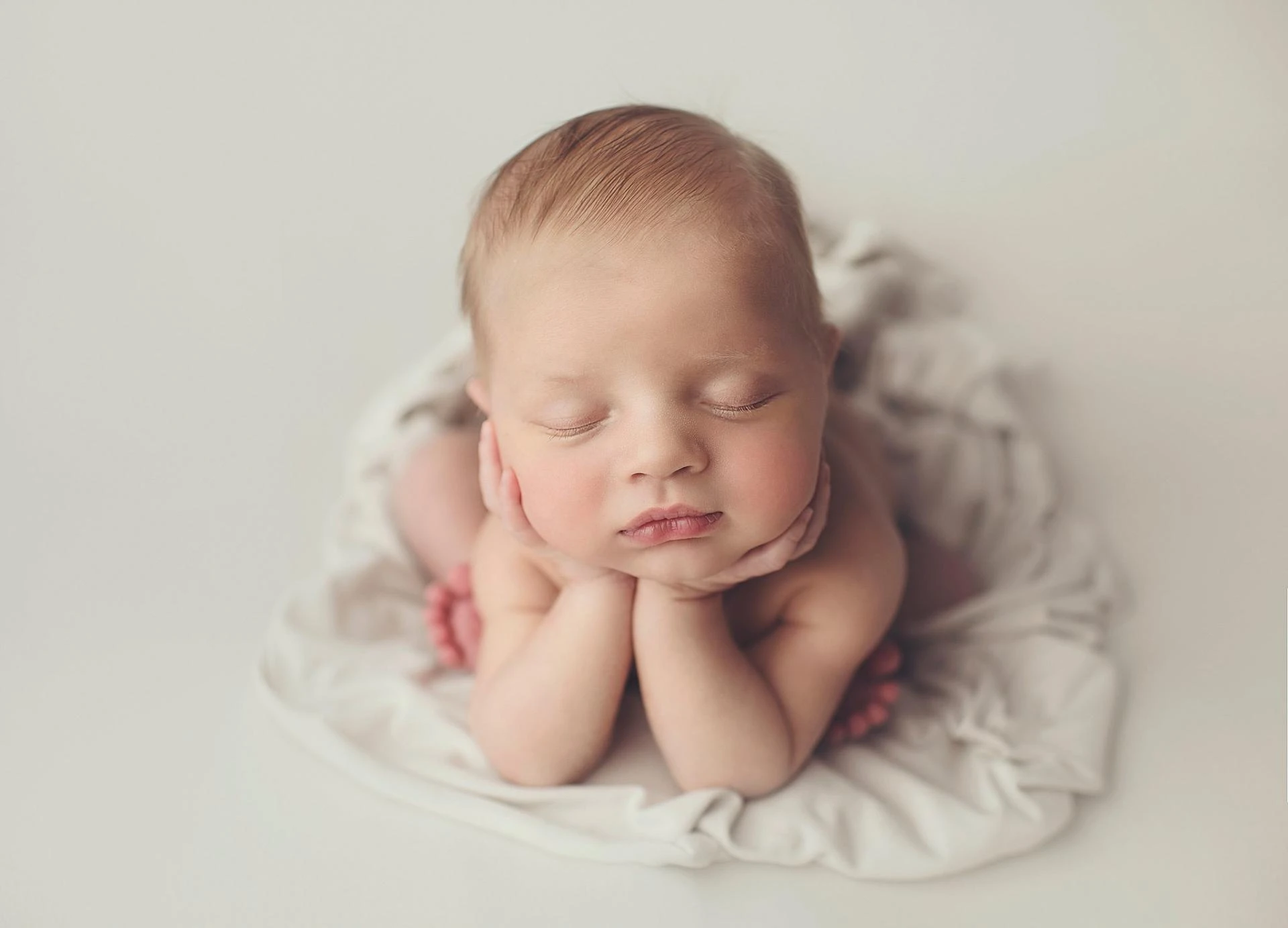 Celebrate Your Journey with a Maternity Photoshoot on Long Island