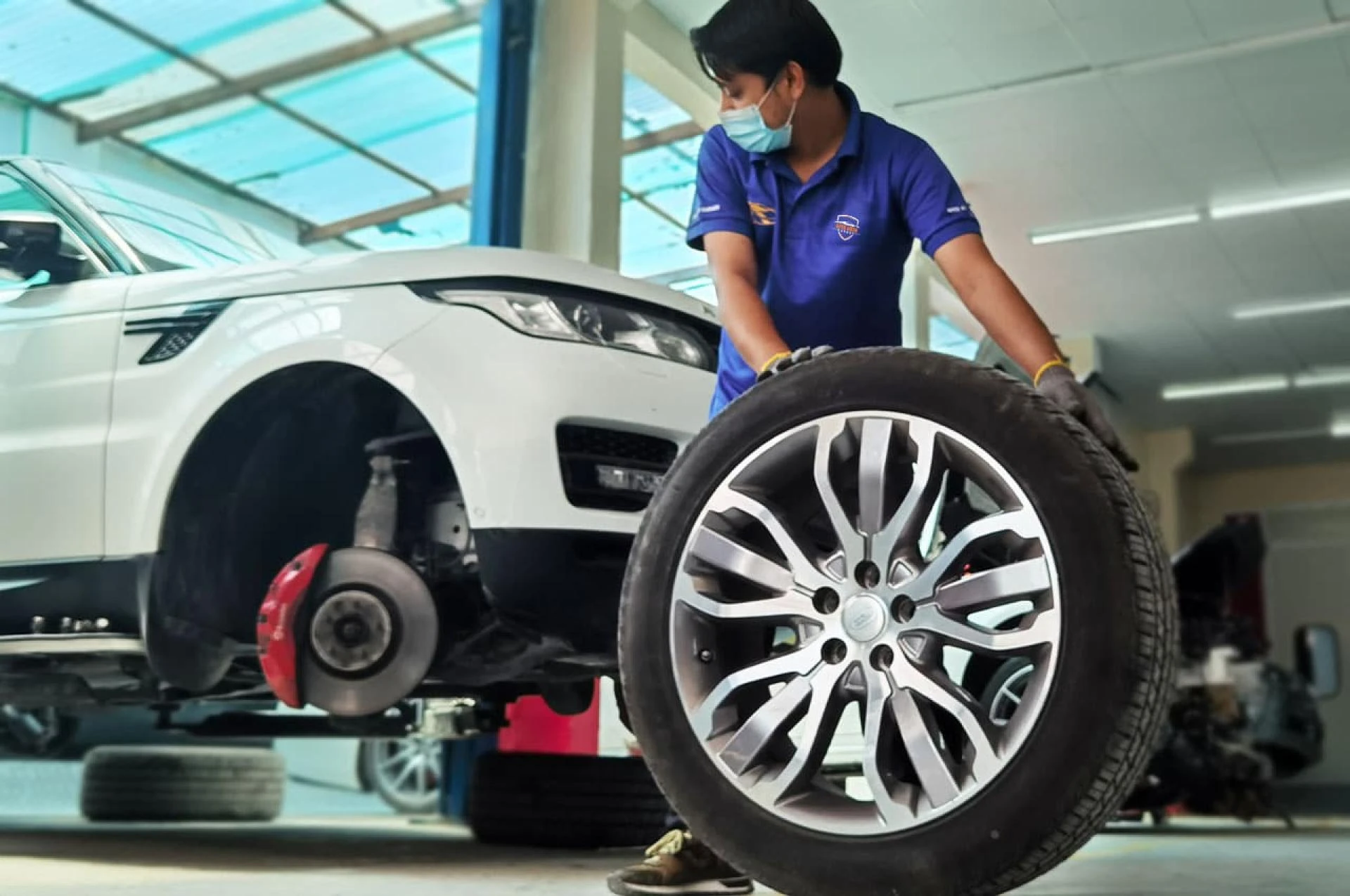 Convenience on Wheels: Exploring the Benefits of Online Tire Retailers in Dubai
