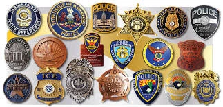 Le Badge de Police : Symbole d'Autorité et d'Engagement | fraisiachris.fr