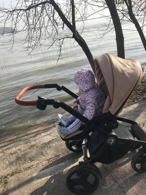 Îmbrăcăminte pentru Nou-Născuți Confort și Stil la IdealBebe.ro