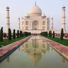 Romantic Getaways: Planning a Couple’s Trip from Delhi to Agra