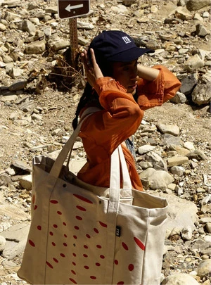 Mini Marvels: The Mighty Mini Tote Bags of ITA Leisure