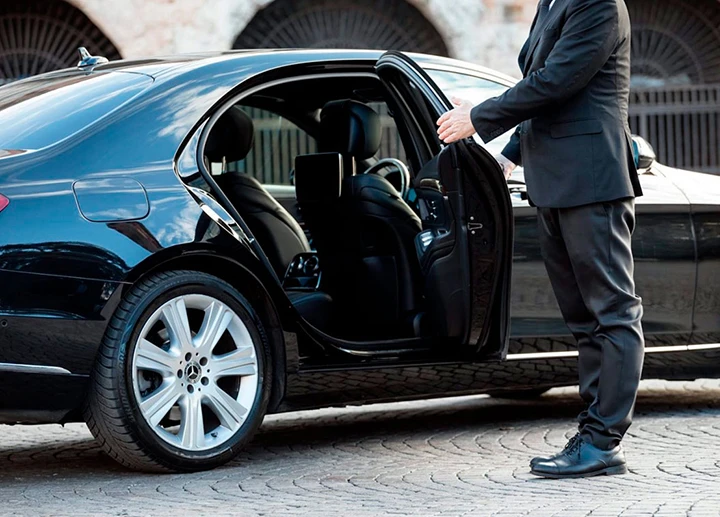 Is Limo Service in Tampa Worth the Investment for Special Occasions?