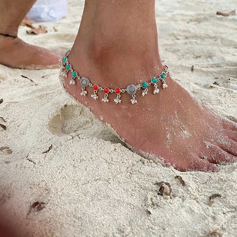 Feel Fabulous with Sparkling Anklets - The Perfect Accessory for Women
