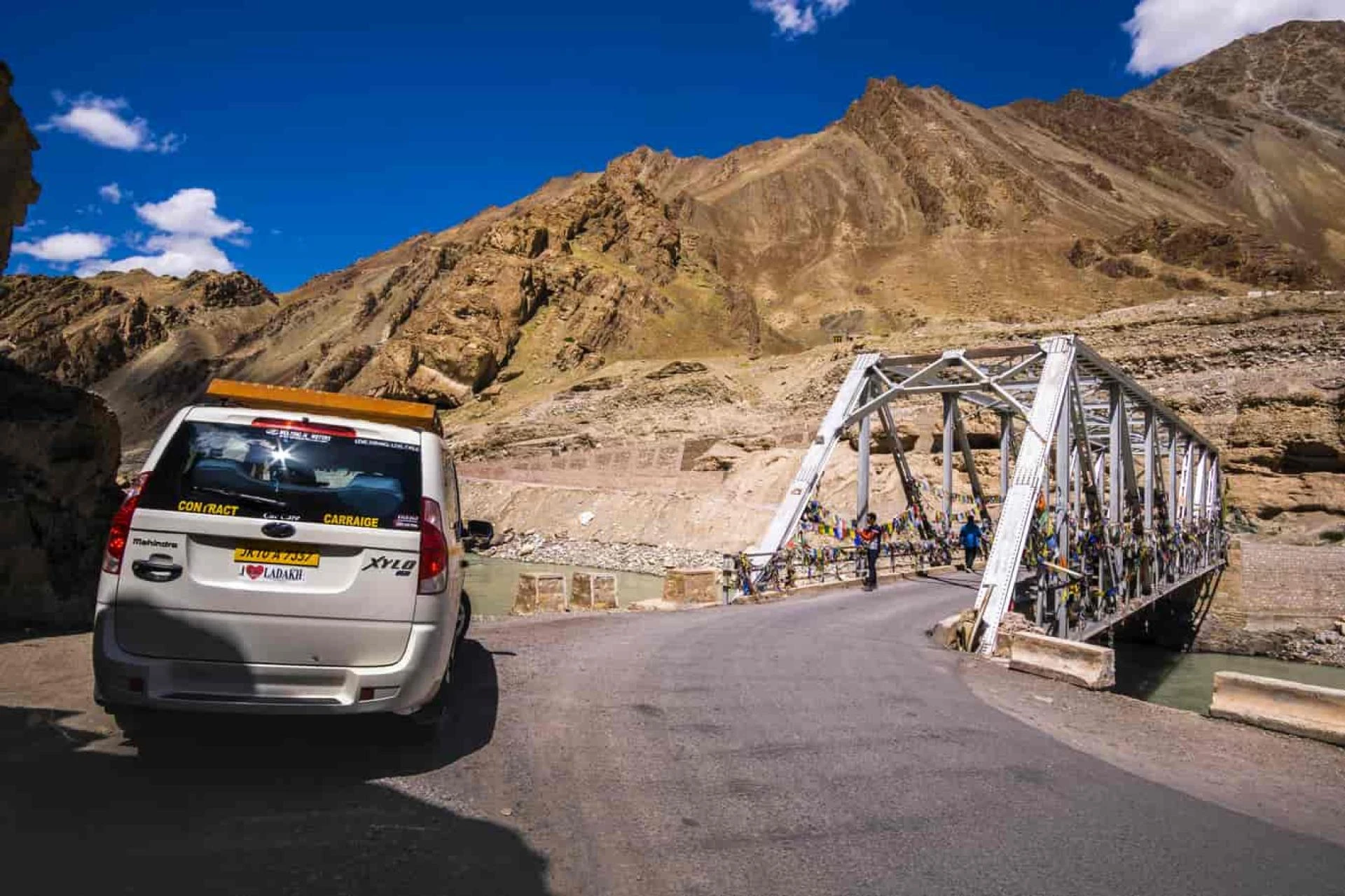 Leh Ladakh Road Trip from Delhi - Complete Tour Guide 2024