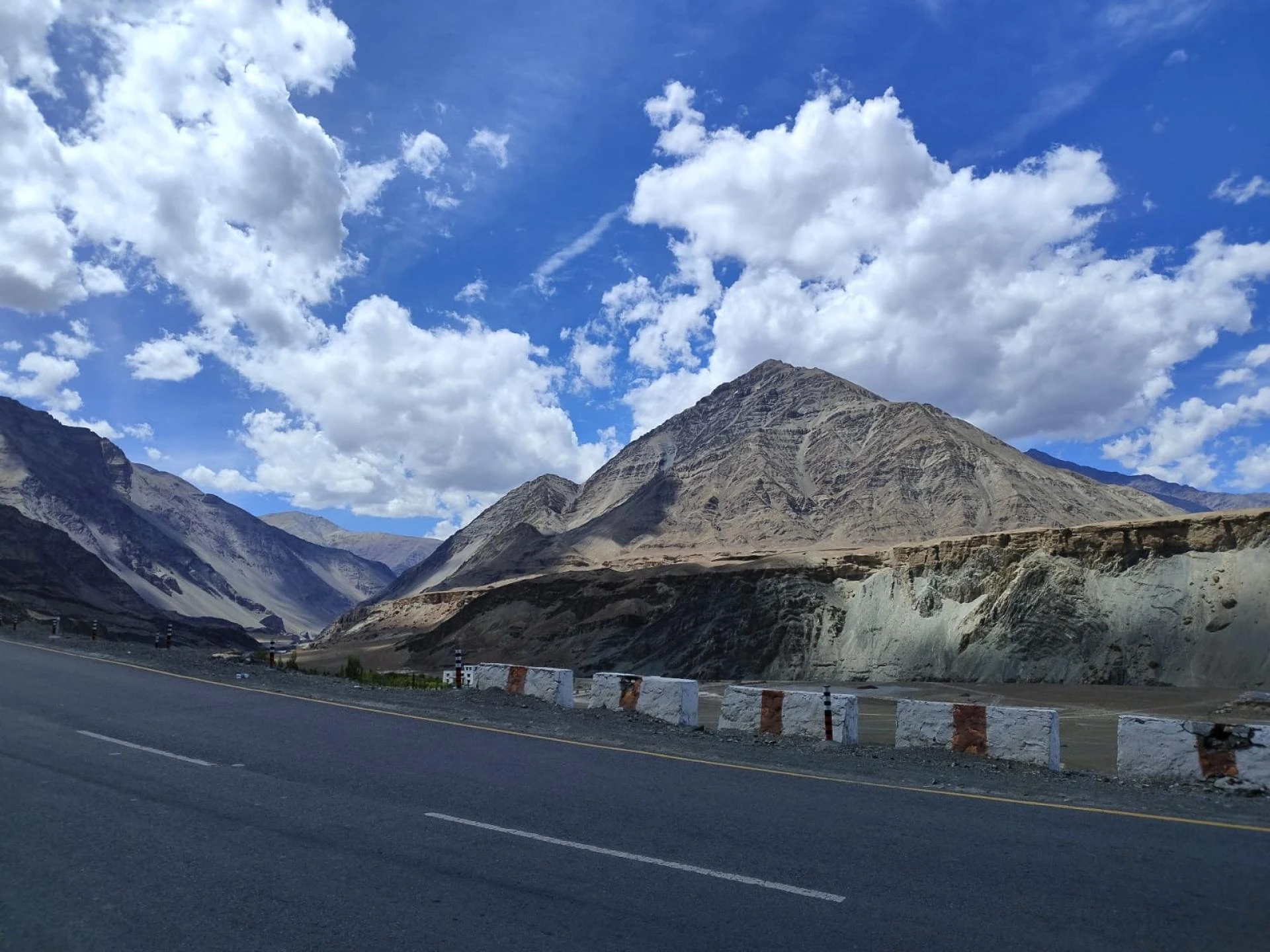 Unforgettable Adventure: Ladakh Package Tour from Mumbai by NatureWings