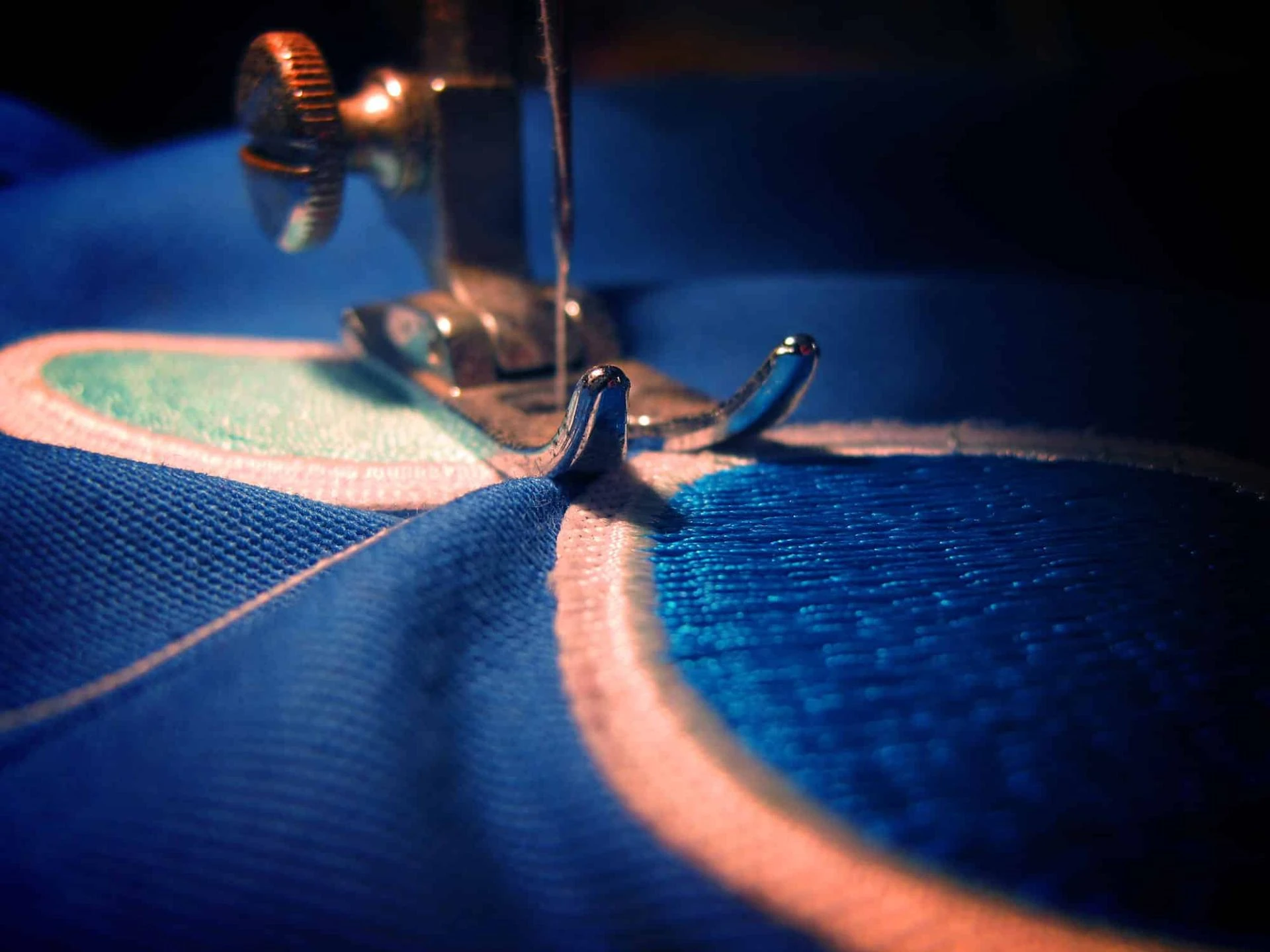 How to Choose the Best Custom Uniform Supplier in Dubai