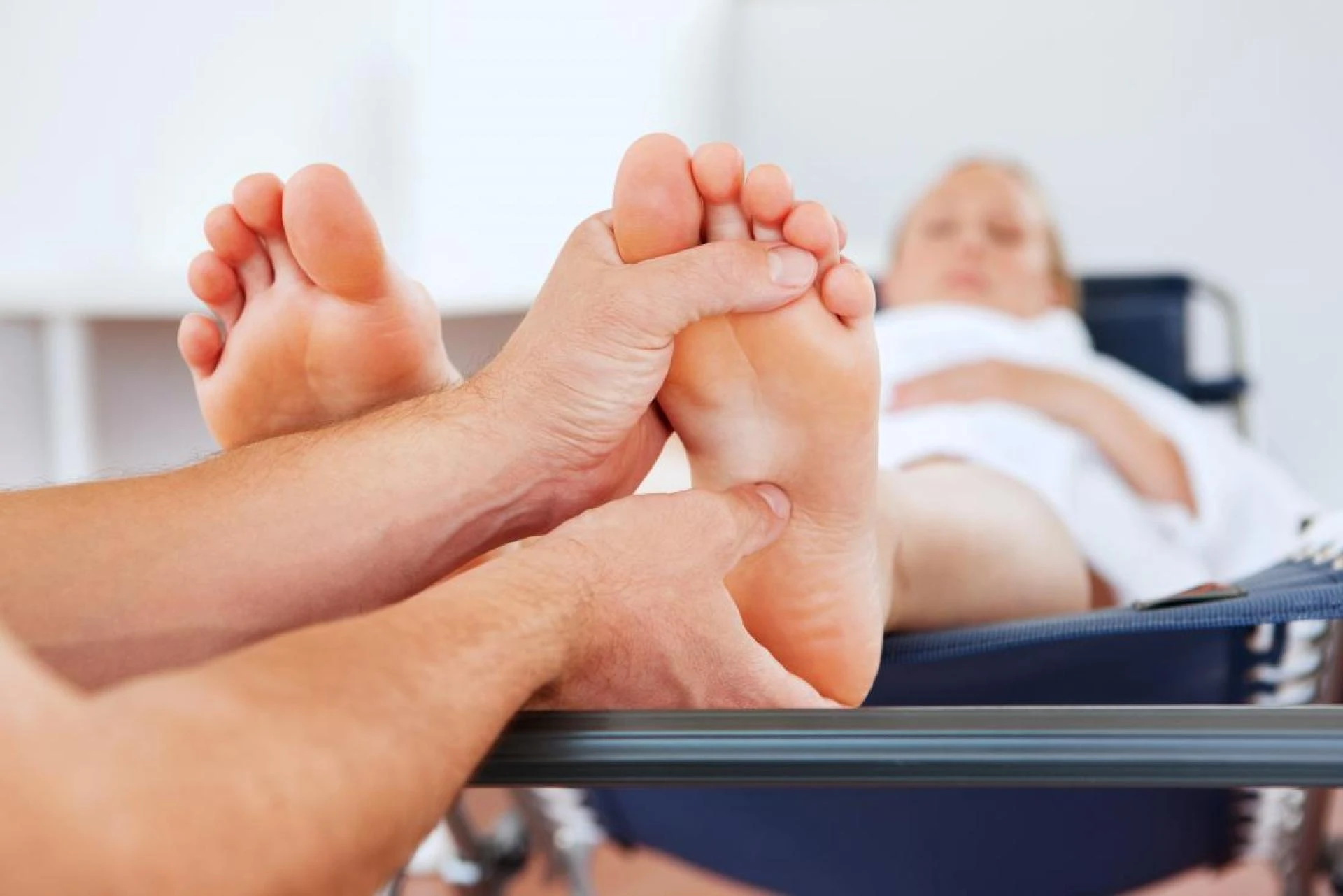 How a Biomechanical Podiatrist Can Help Improve Athletic Performance