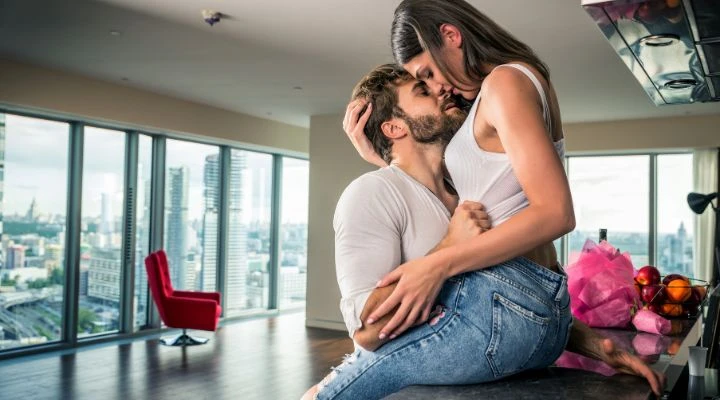 When You Finally Meet the Right Girl Online