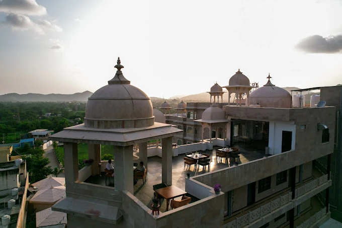 Discover the Best Luxury Lake View Resort in Udaipur