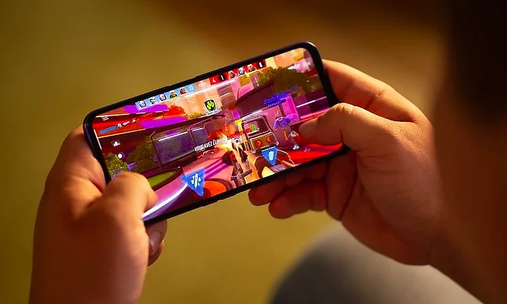 Navigating the Frontier of Mobile Game Development: Trends and Innovations in 2024