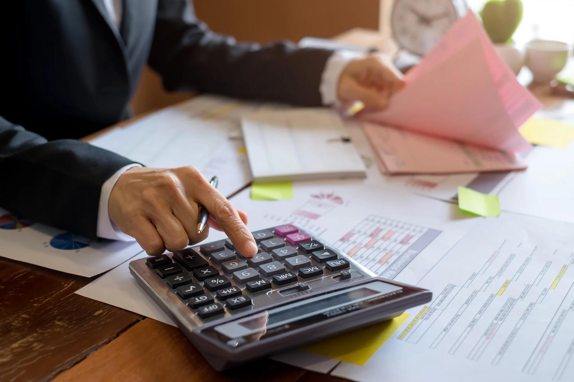 Streamlining Your Finances: The Importance of Professional Business Bookkeeping Support