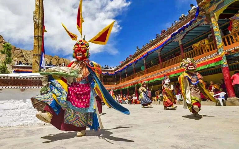 Book Wonderful Ladakh Package Tour from Mumbai with NatureWings